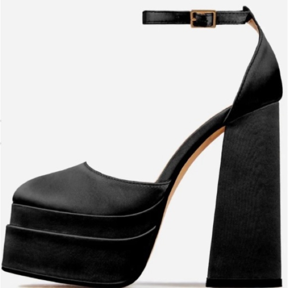 New black heels